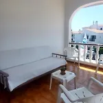 Apartament Xoroi *